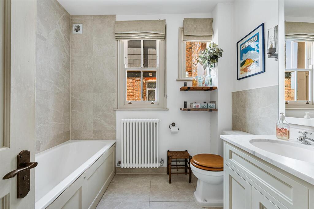 House in London - More