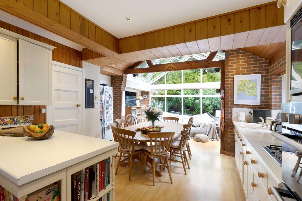 Blind Lane, Bourne End, Buckinghamshire, SL8 photo 2