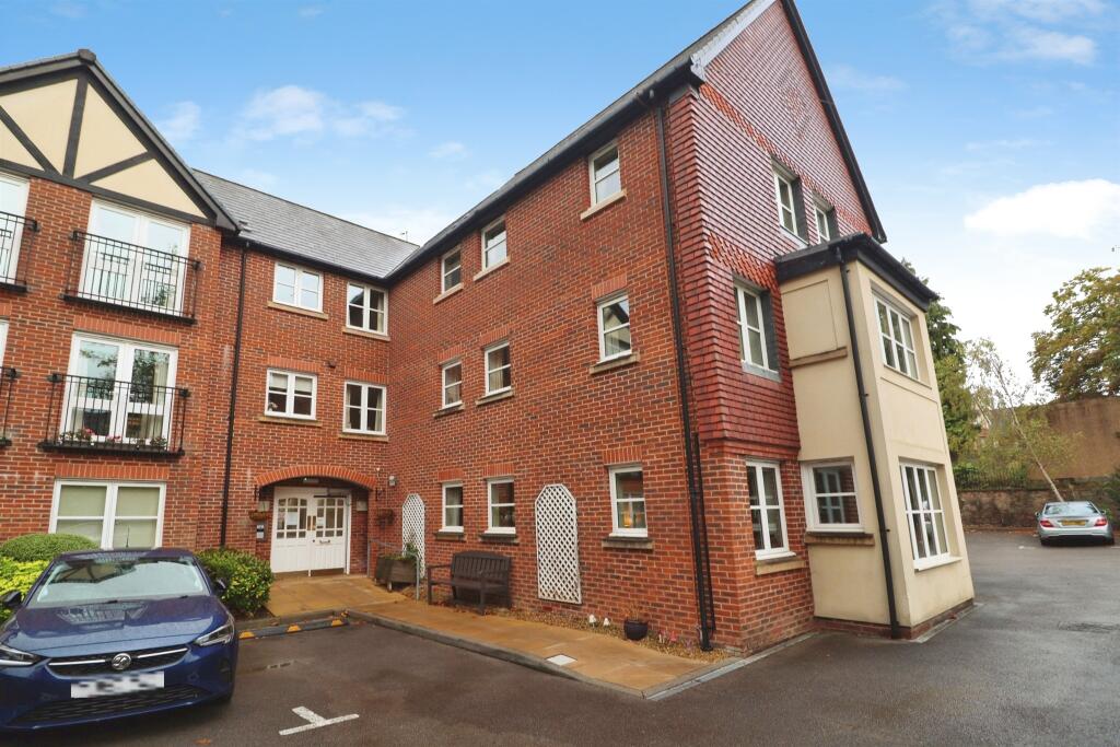 Apartment in Cardiff, Llandaff