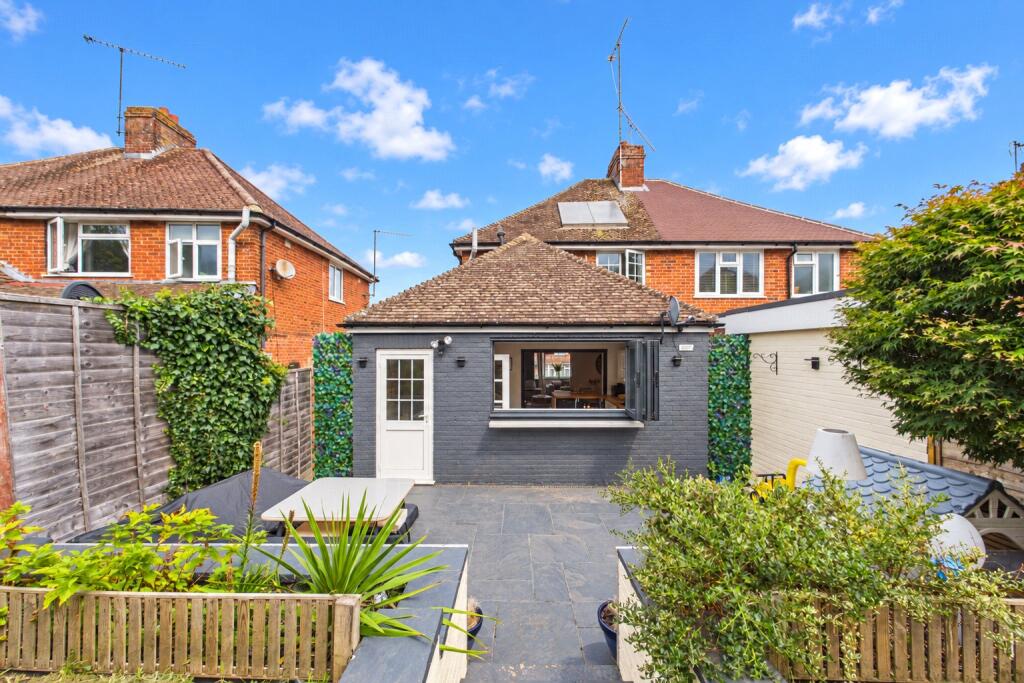 House in Reading - View 3