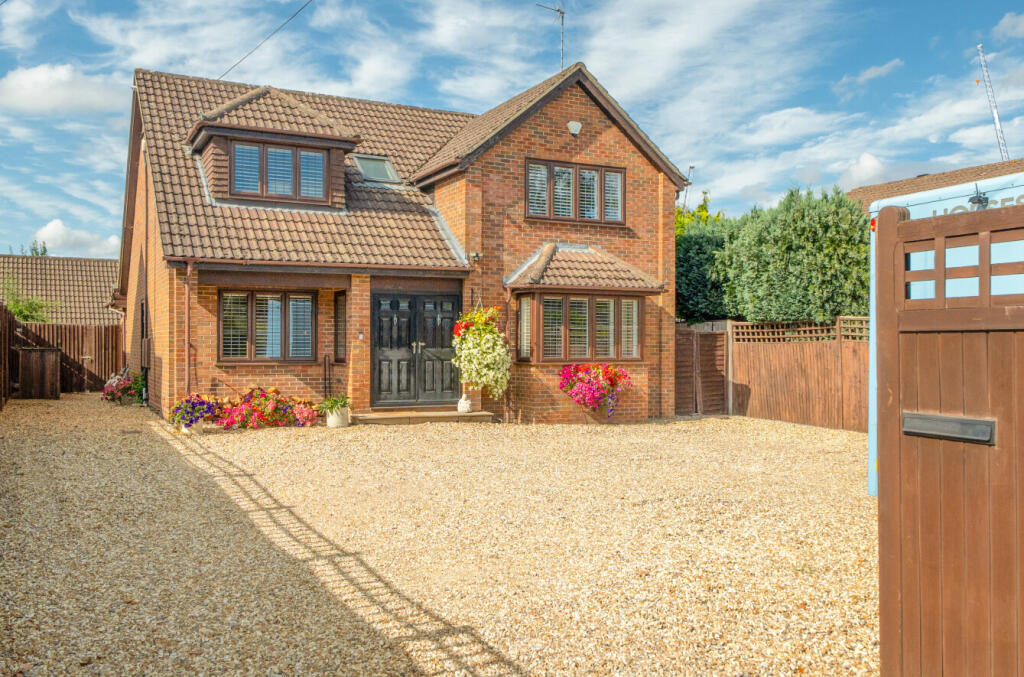 Main image of property: Nine Mile Ride, Finchampstead, Wokingham, Berkshire, RG40