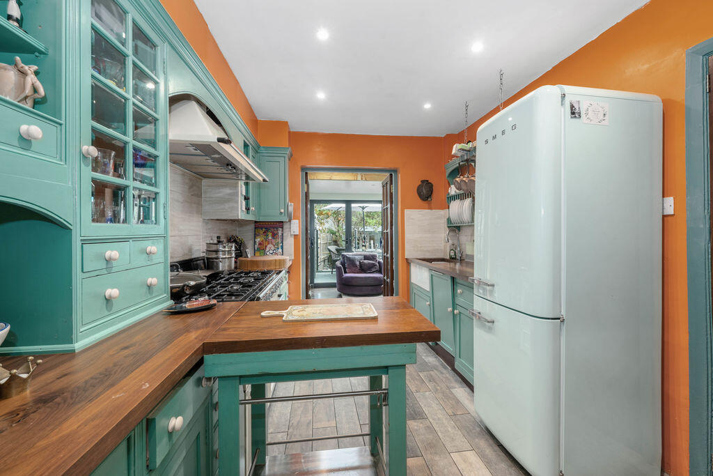 House in Kingston upon Thames - View 4