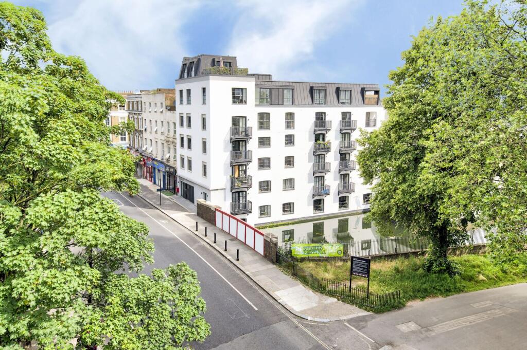 Apartment in London - More