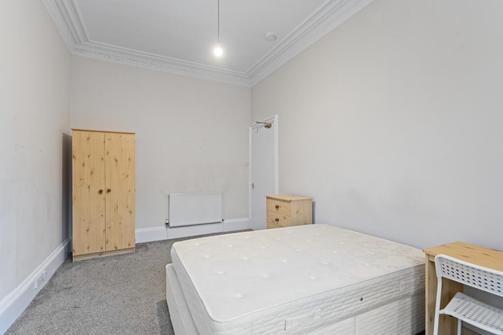 5 bedroom flat for rent