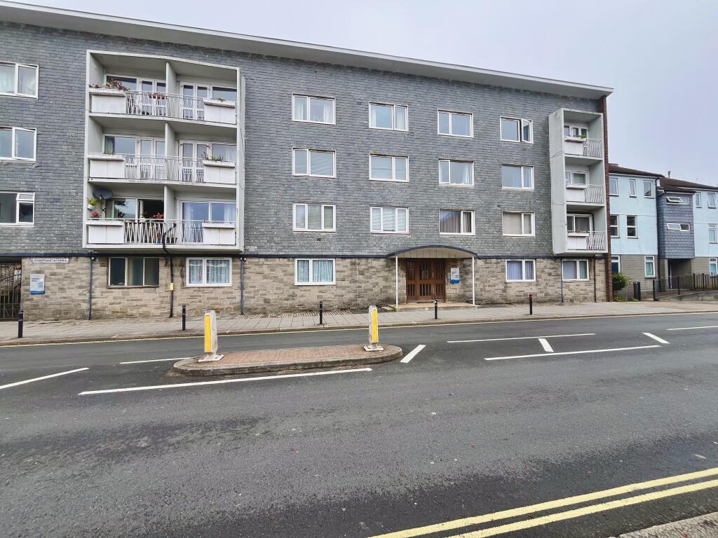 Main image of property: Vauxhall Street