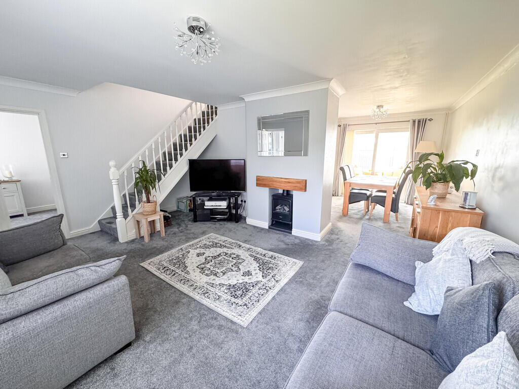 House in Newport - View 3