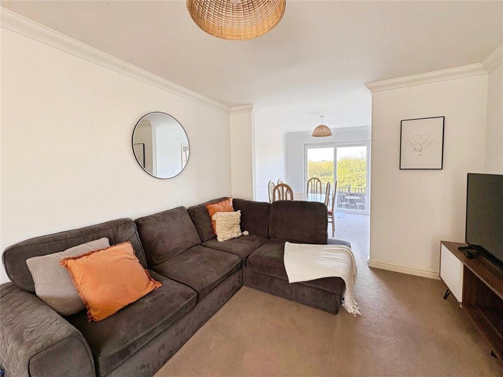 The Meadow, East Cowes - View 5