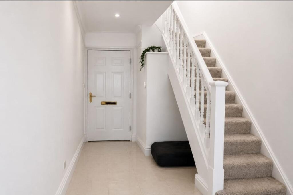 House in Sefton, Liverpool City Region - View 5