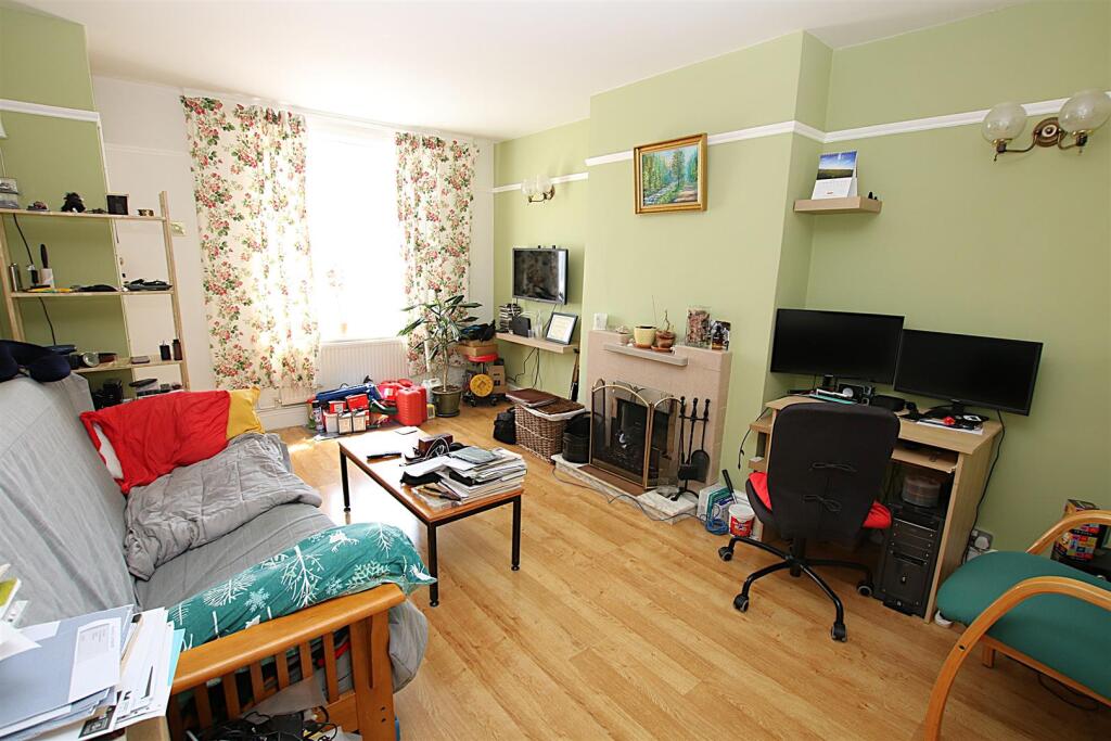 House in Northampton, Spinney Hill - View 2