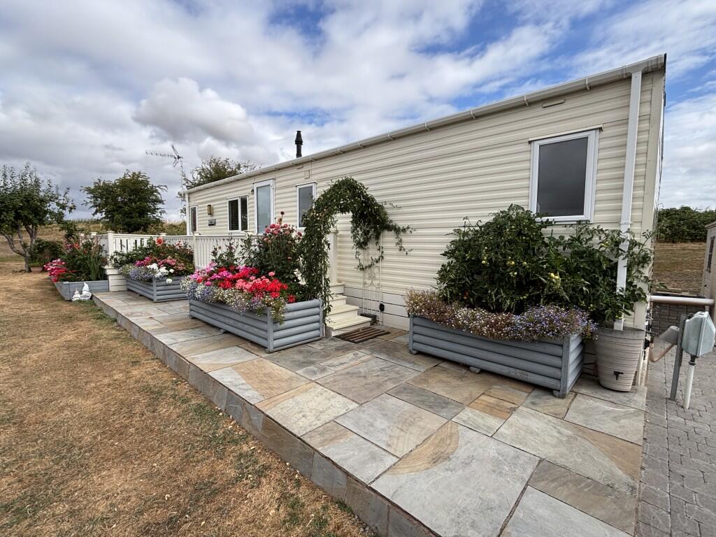 Willerby Sierra, The Springs Lakeside Holiday Park, Lower Moor, Pershore, Worcestershire, WR10 2PD - View 2