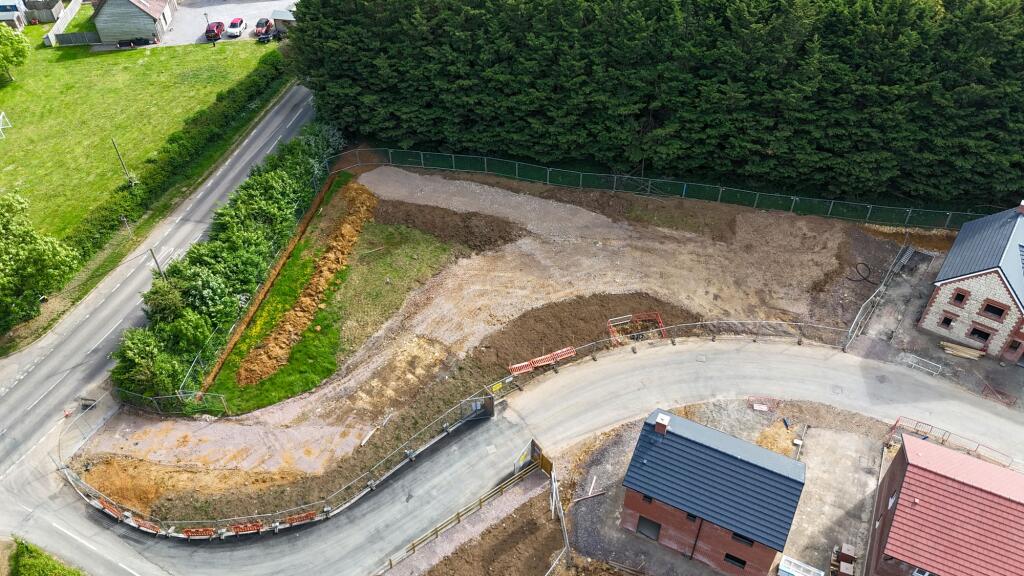 Crown Road, Marnhull, DT10 - View 2