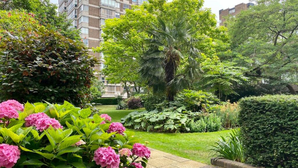 Main image of property: Quadrangle Tower, Cambridge Square, Paddington W2