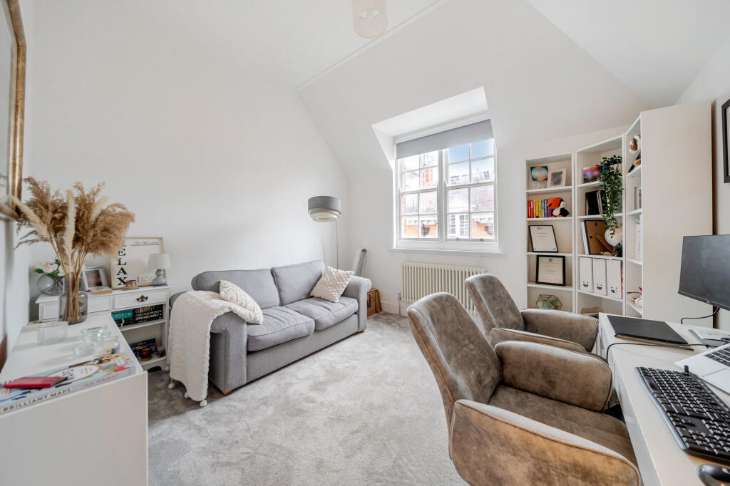Apartment in Stevenage - View 5