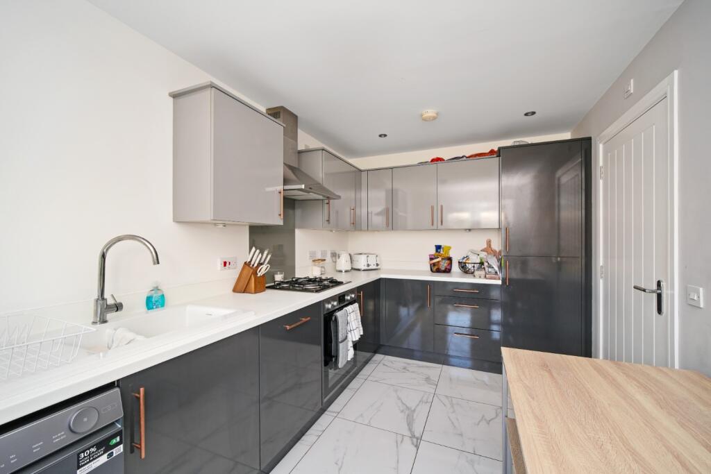House in Winchburgh, West Lothian - More