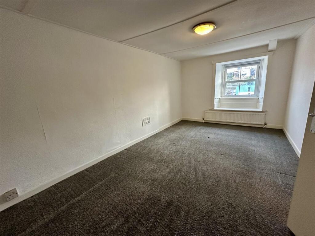 Apartment in Torquay - View 4