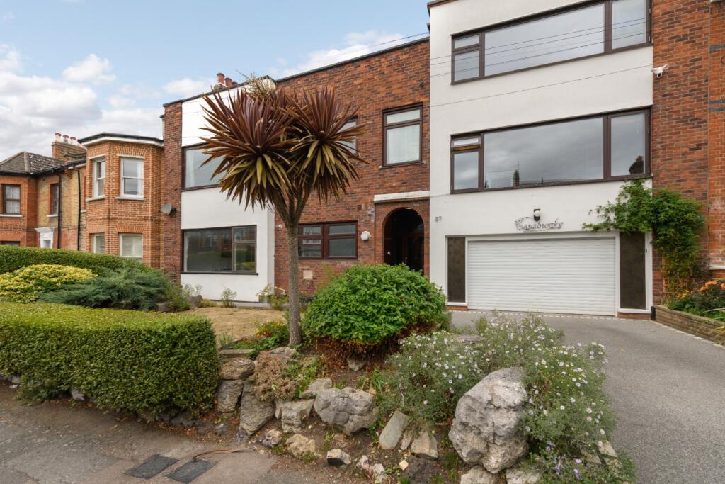 Main image of property: Forest Drive West, Leytonstone, London, E11 1JZ