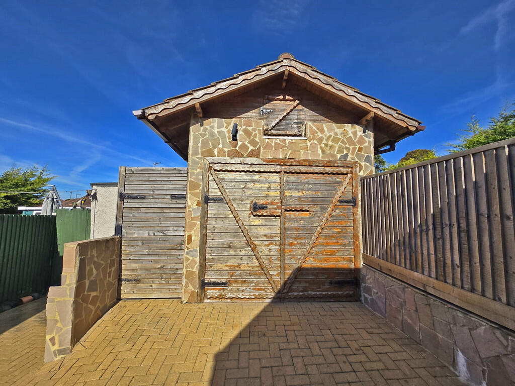 Mile Oak Road, Southwick photo 5
