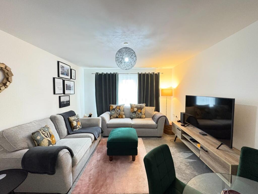 Main image of property: Highfield Chase, Dewsbury, West Yorkshire