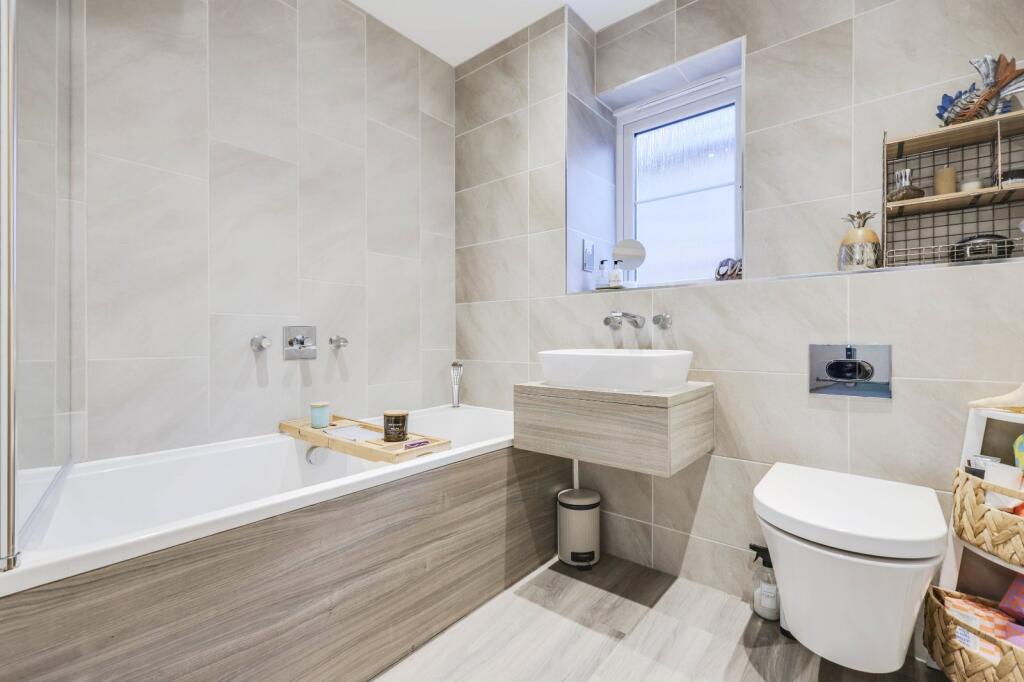 Additional image 18 of West Wood View, Apperley Bridge, Bradford, West Yorkshire, BD10