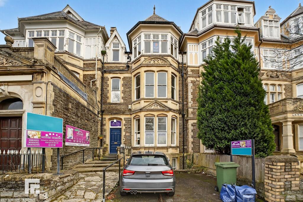 Main image of property: Second Floor Front Office, Plymouth Road, Penarth, CF64 3DH