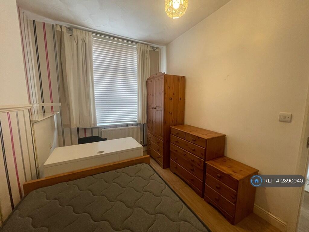 1 bedroom house share for rent