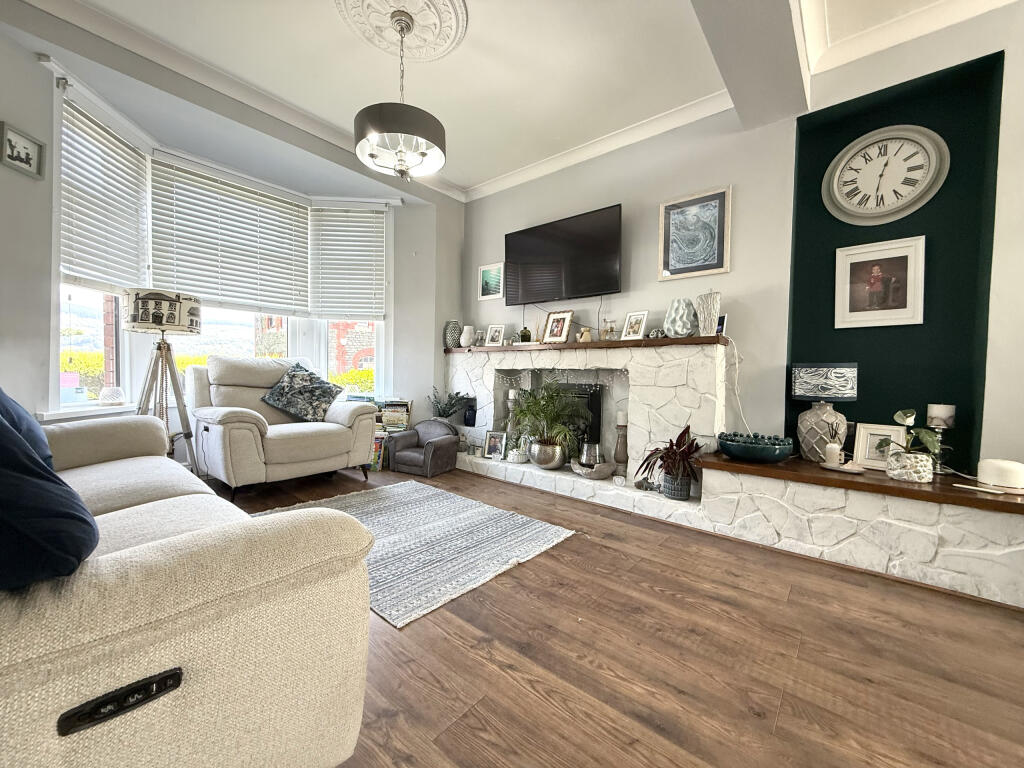 House in Aberdare, Aberaman North - View 2