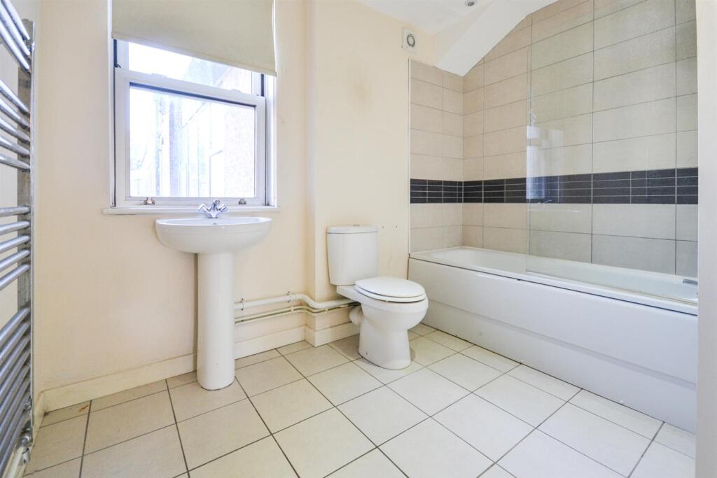 Apartment in Brighton - More