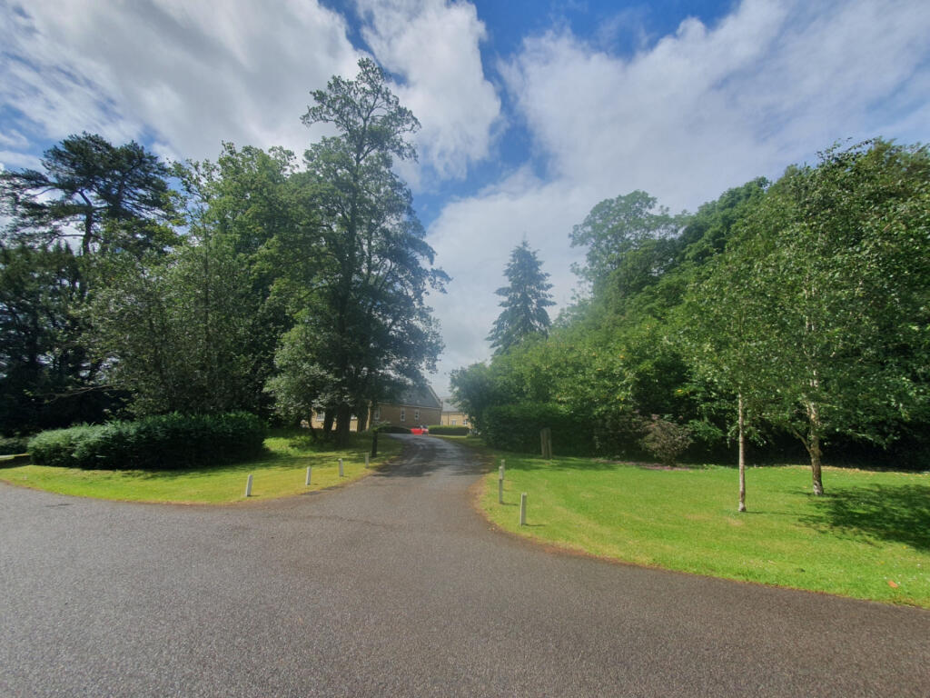 House in Horsham, Warnham - View 2