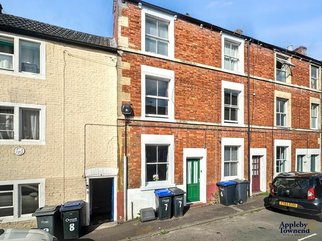 Main image of property: Yerbury Street, Trowbridge, BA14 8DP