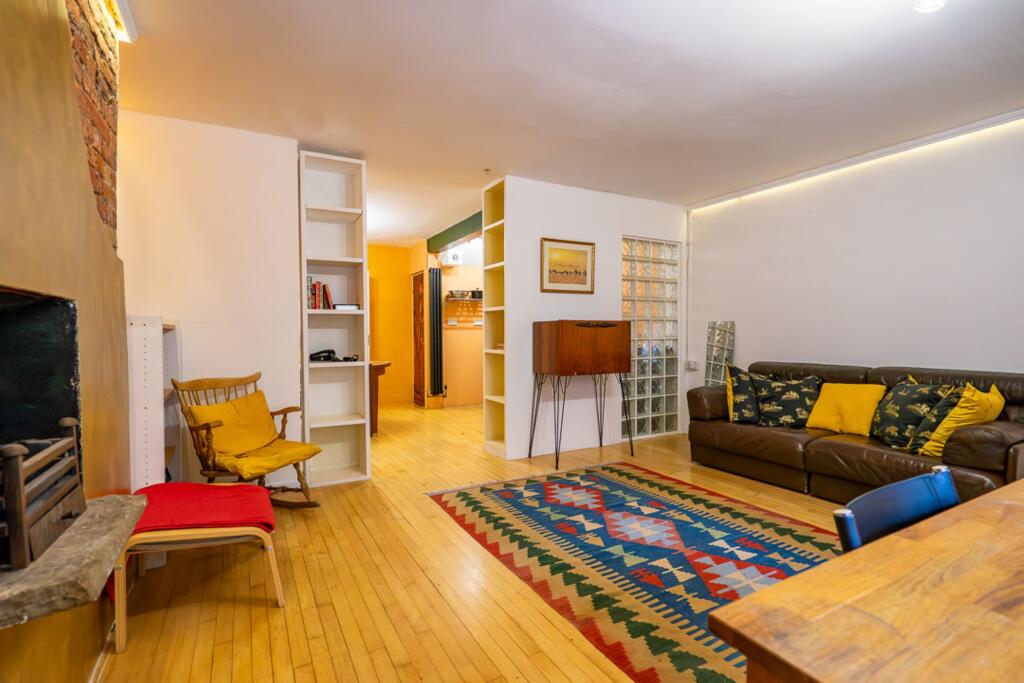 Apartment in London - View 5