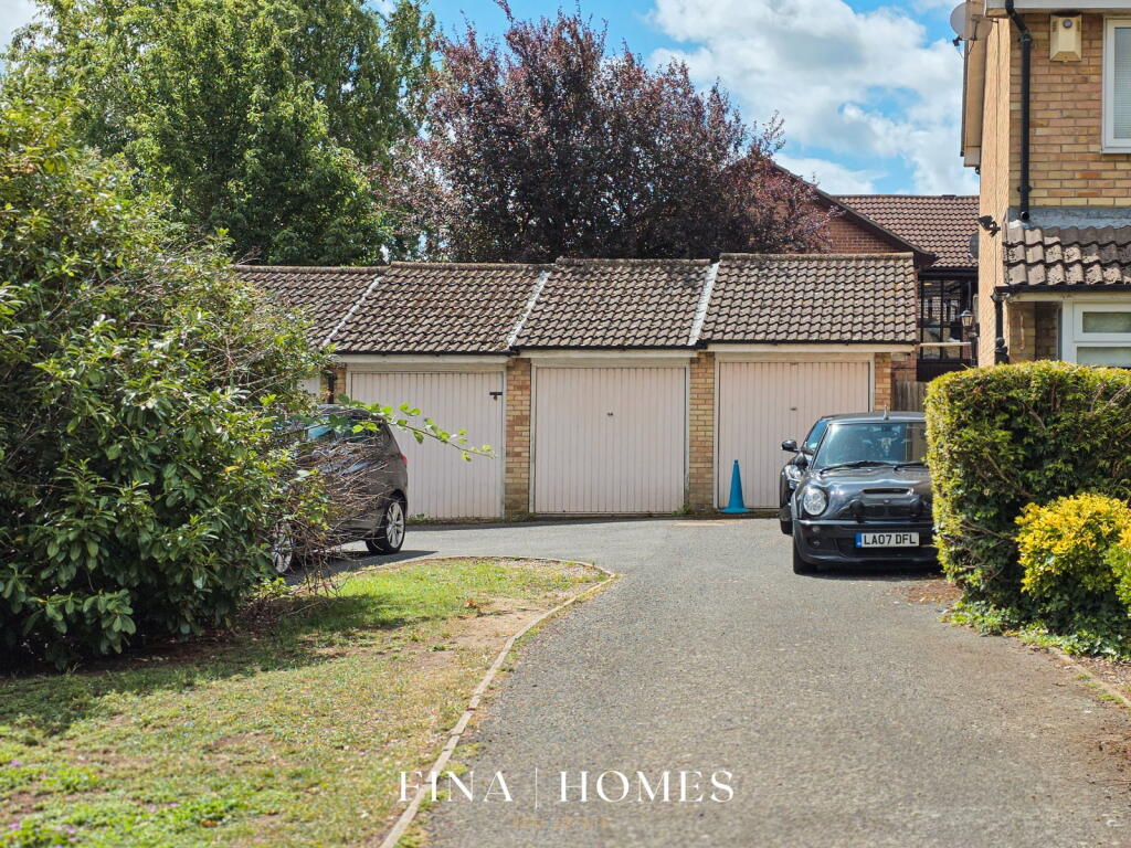 House in Dartford - View 4