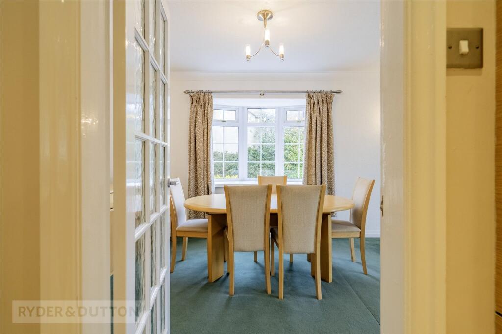 The Knowle, Shepley, Huddersfield, HD8 photo 4