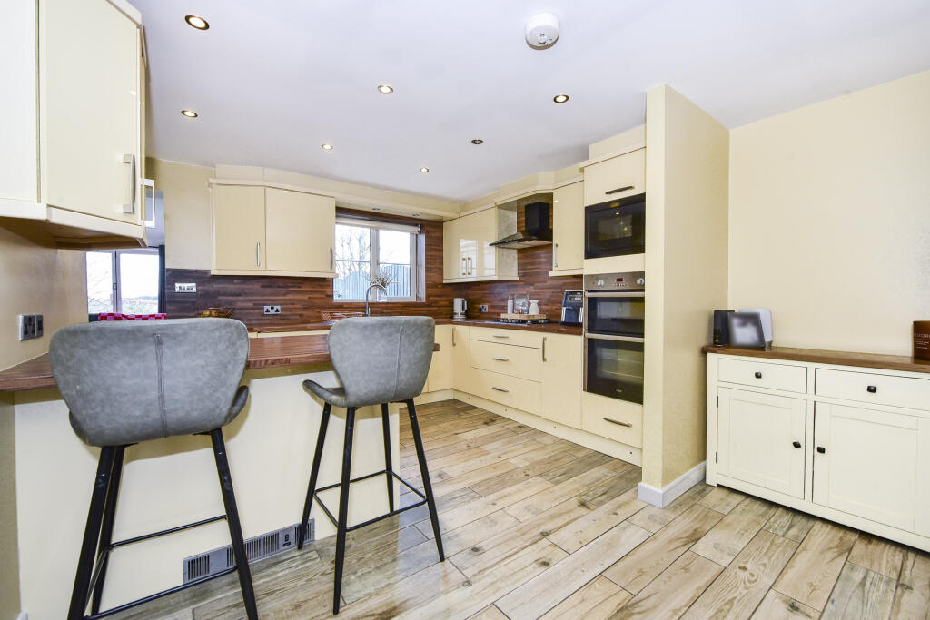 House in Barnsley, South Yorkshire - View 3