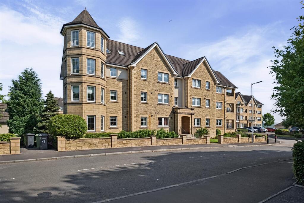 Main image of property: Hamilton Park North, Hamilton