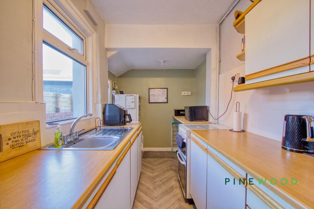 House in Nottingham - View 5