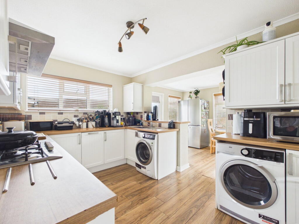 House in Worthing, West Sussex - View 4