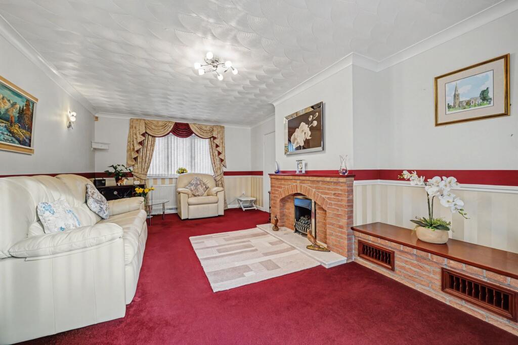 House in Desborough, North Northamptonshire - More