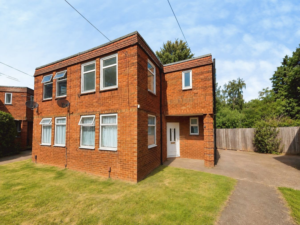 Main image of property: Heathfield Road, Hitchin, SG5
