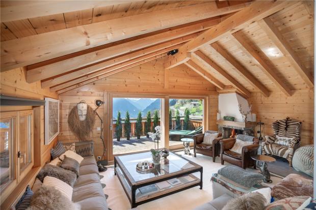 Main image of property: Chalet Meli Melo, Chemin de La Scie 15, Médières