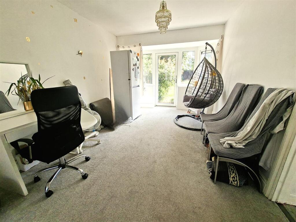 House in Birmingham, West Midlands - View 3