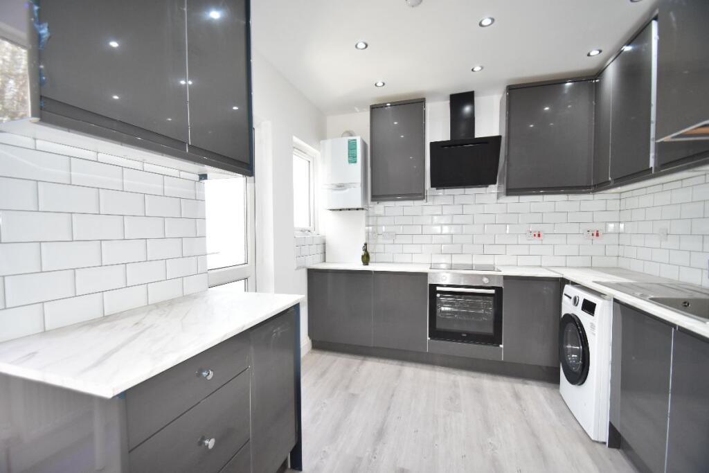 Apartment in London - View 2