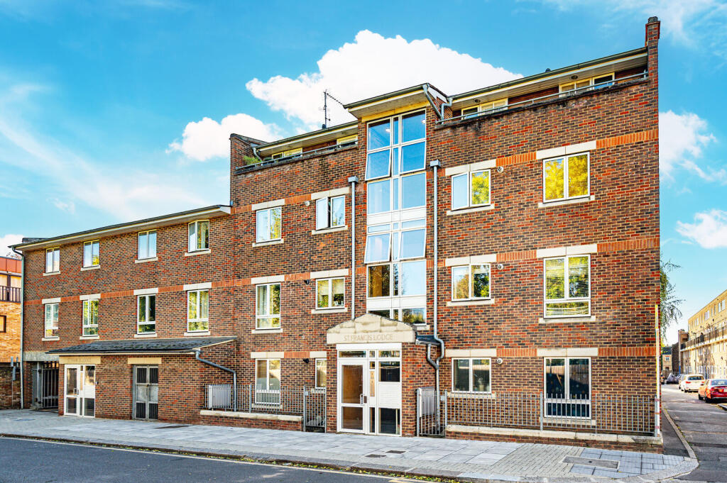 Apartment in London - View 3