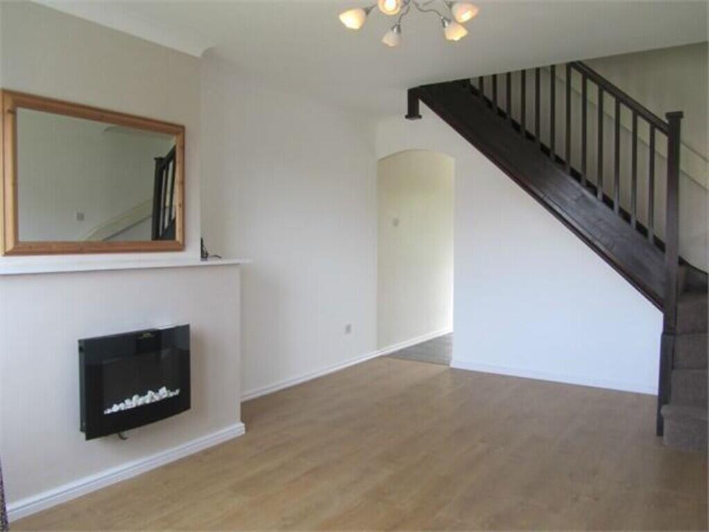 House in Nuneaton and Bedworth, Warwickshire - View 2