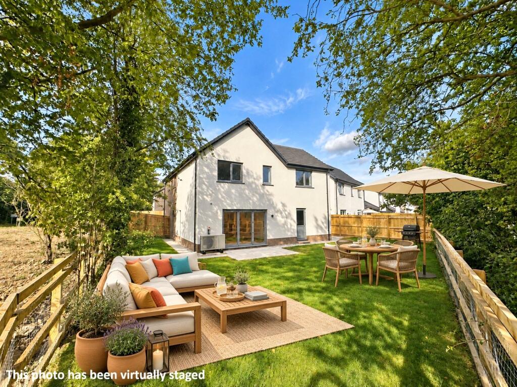 House in Exeter - View 3