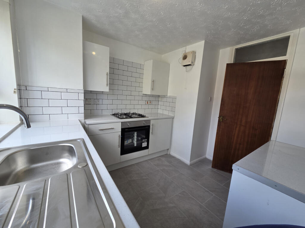 Apartment in Portsmouth - View 4