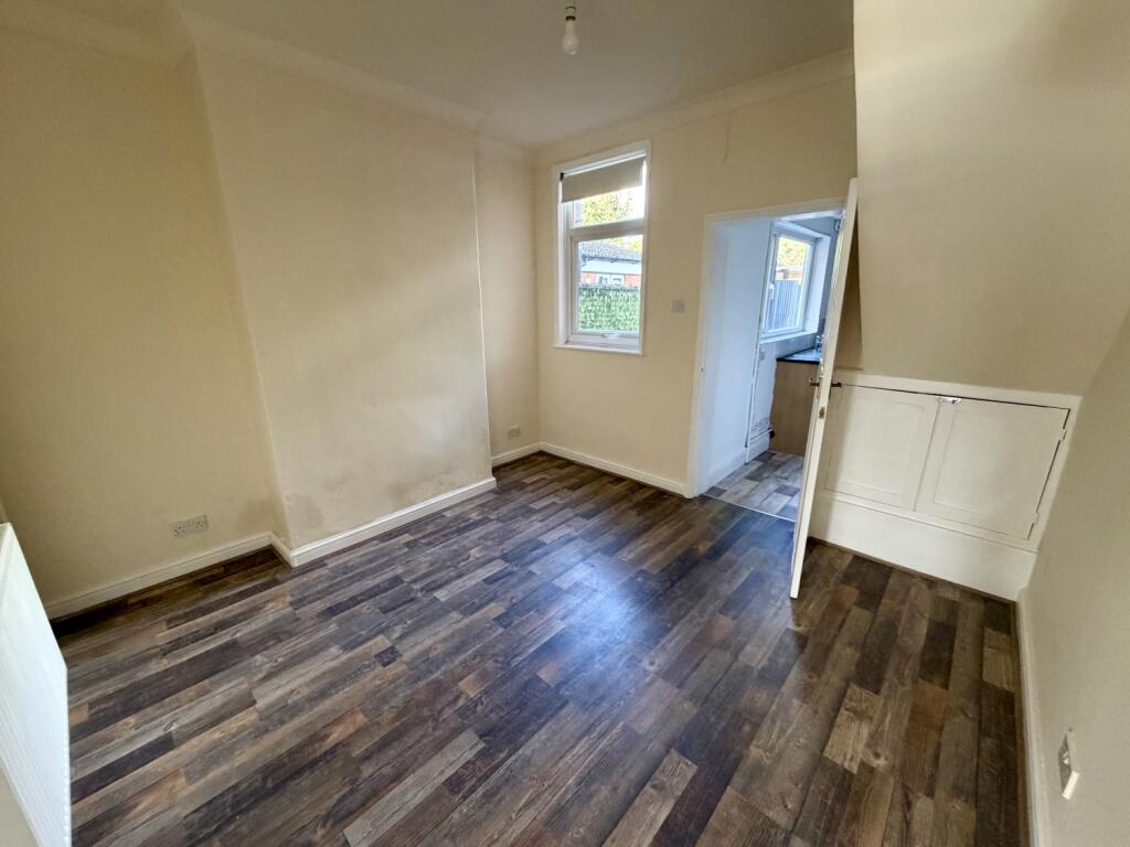 House in Nottingham - View 4