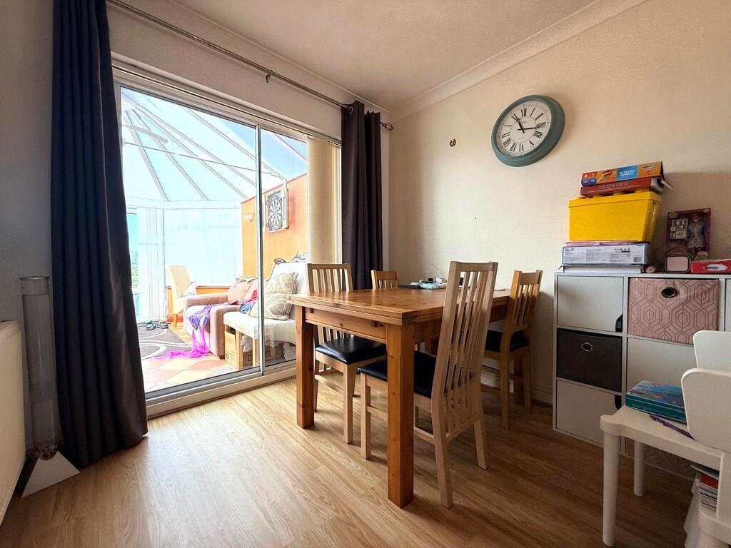 House in Fenland, Chatteris - More