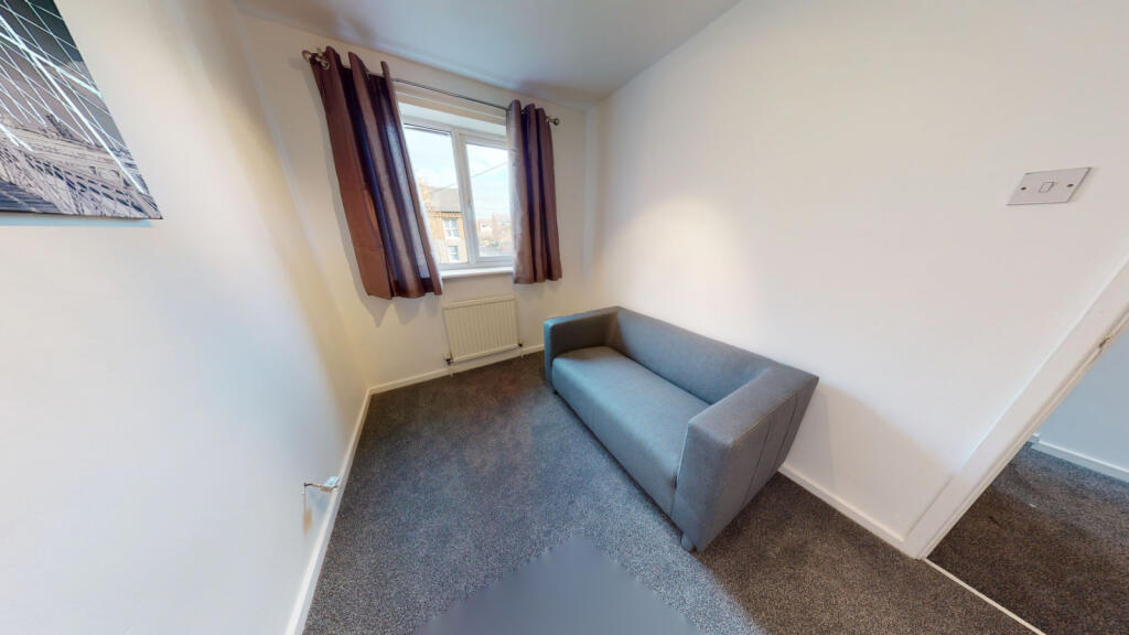 House in Nottingham, Dunkirk - View 4
