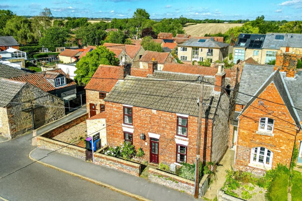 4-bed terraced on High Street, Reepham, LN3, £325,000