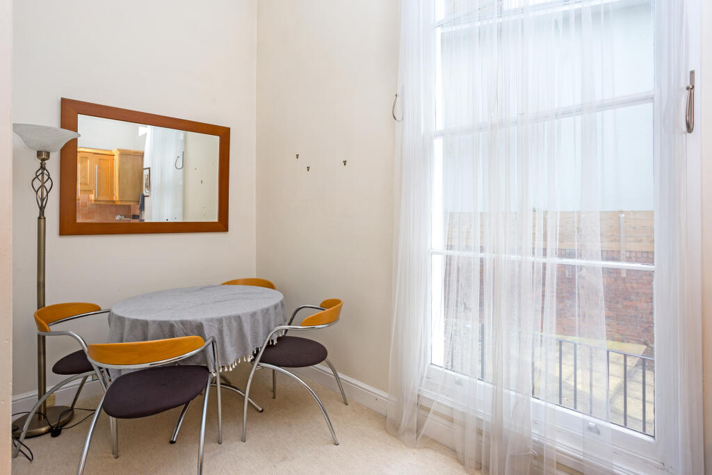 Pittville Circus, Cheltenham, GL52 – pohled 5